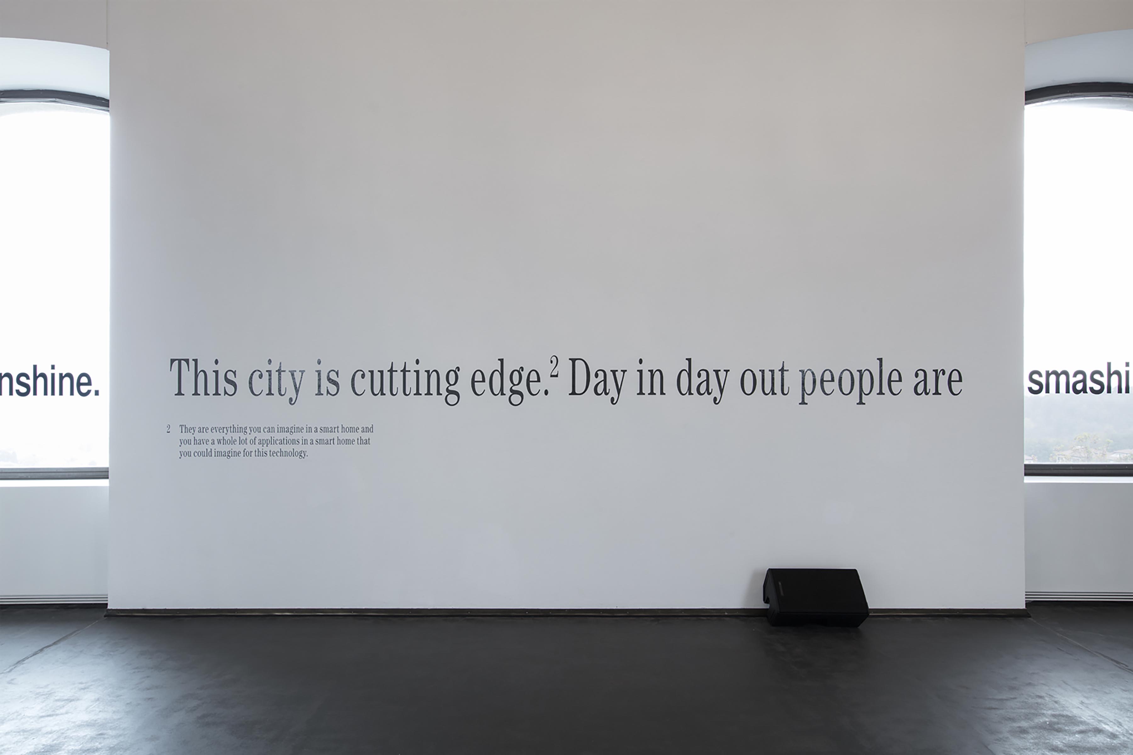u0022Hito Steyerl. The City of Broken Windowsu0022, veduta espositiva